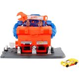 Pista de masini Hot Wheels by Mattel Gorilla Rage Garage Attack cu masinuta