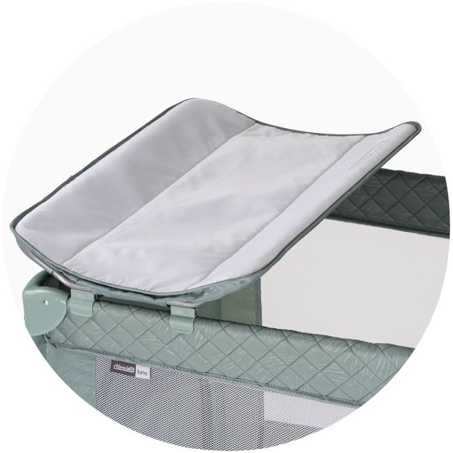 Patut pliabil cu saltea de infasat Chipolino Luna basil