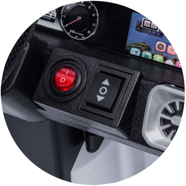 Masinuta electrica Chipolino SUV Mercedes G63 AMG cu scaun din piele si roti EVA white