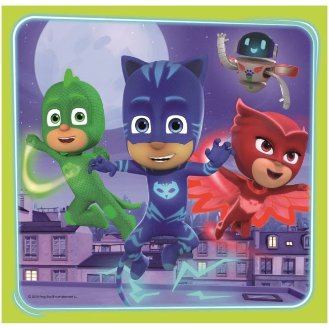 Set puzzle 3 in 1 Trefl Eroi in Pijama, Gata de actiune, 1x20 piese, 1x36 piese, 1x50 piese