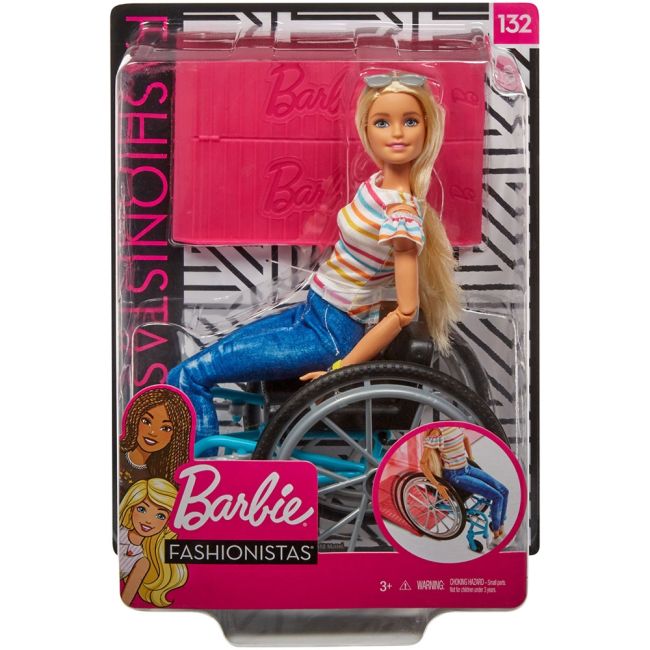 Papusa Barbie by Mattel Fashionistas papusa in scaun cu rotile si rampa