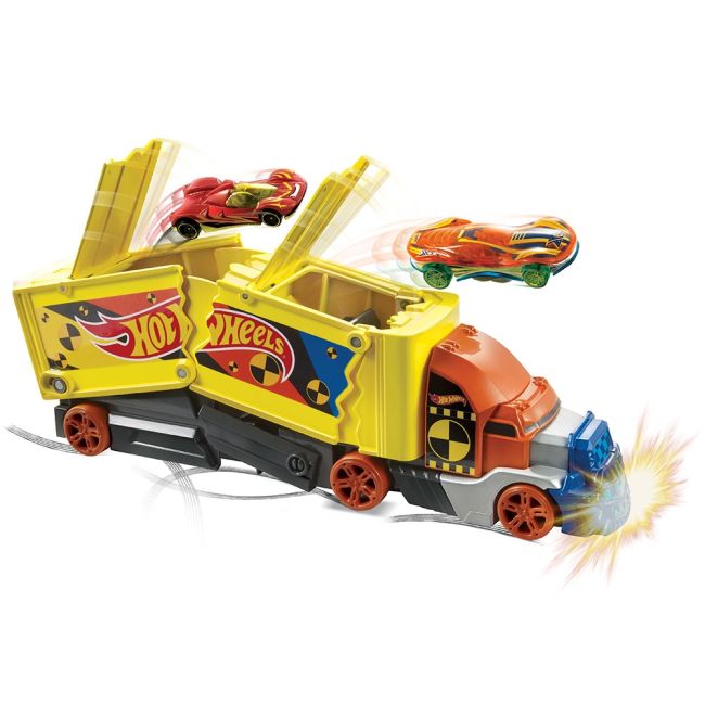 Set Hot Wheels by Mattel Camion coliziune cu 1 masinuta